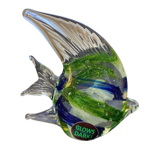 Art Glass Angel Fish Paperweight Figurine Glow In Dark 4" x 3.5" - Picture 3 of 8
